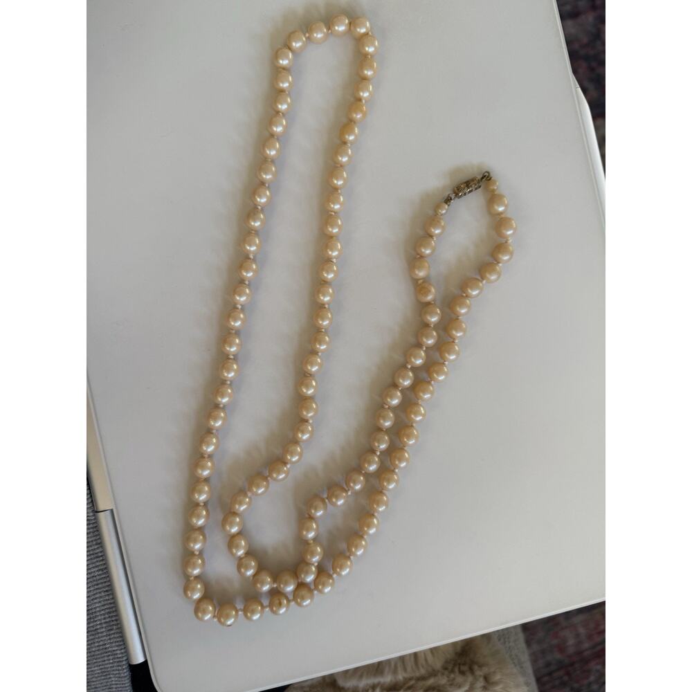 Vintage Hand Knotted Cultured Pearl Necklace Champagne Pearls Barrel Clasp - Picture 8 of 8
